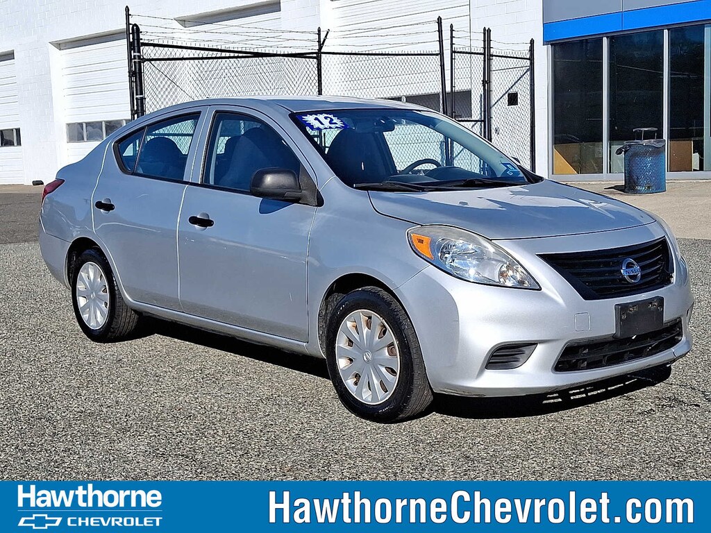 Used 2012 Nissan Versa S Sdn Manual 1.6