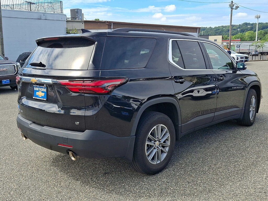 Used 2023 Chevrolet Traverse LT Cloth AWD