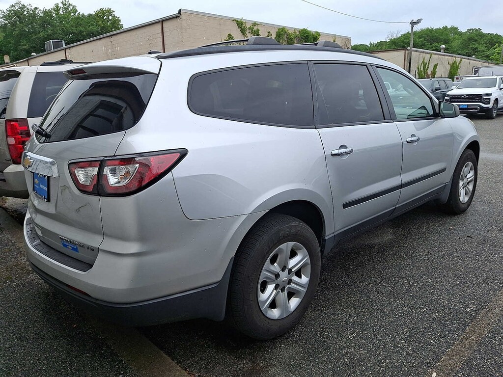 Used 2015 Chevrolet Traverse LS FWD