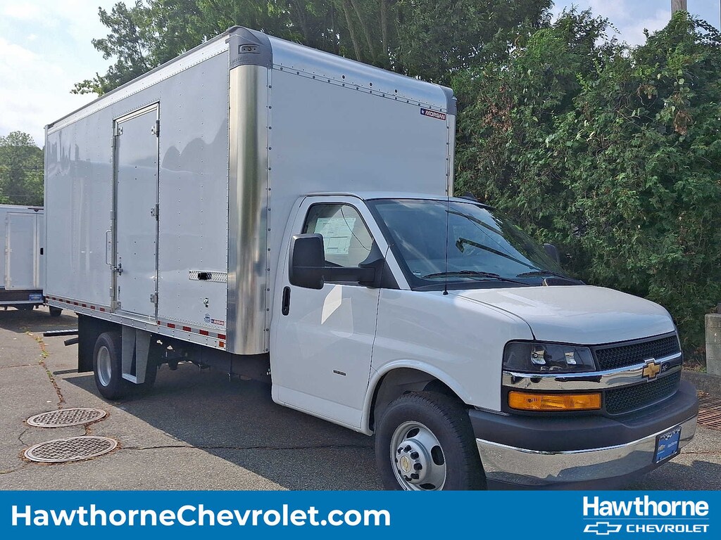 New 2024 Chevrolet Express Commercial Cutaway Van 177 Van 177