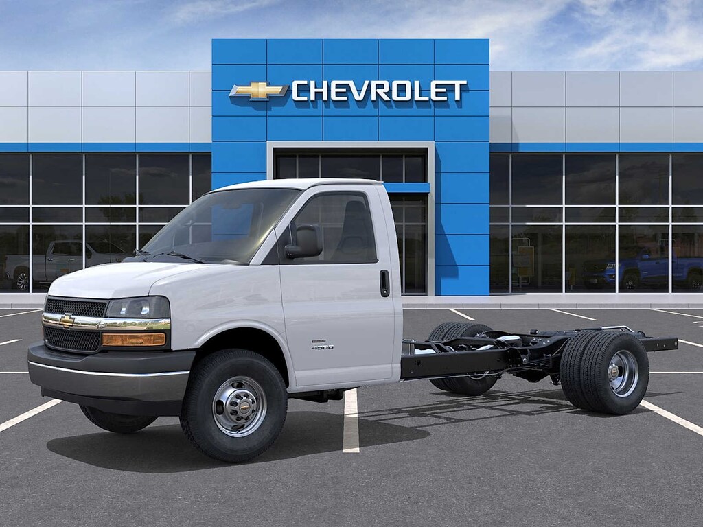 New 2026 Chevrolet Express Commercial Cutaway Van 159 Van 159