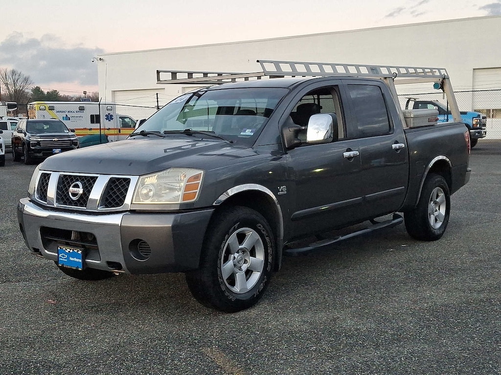 Used 2004 Nissan Titan SE Crew Cab 4WD Crew Cab 4WD