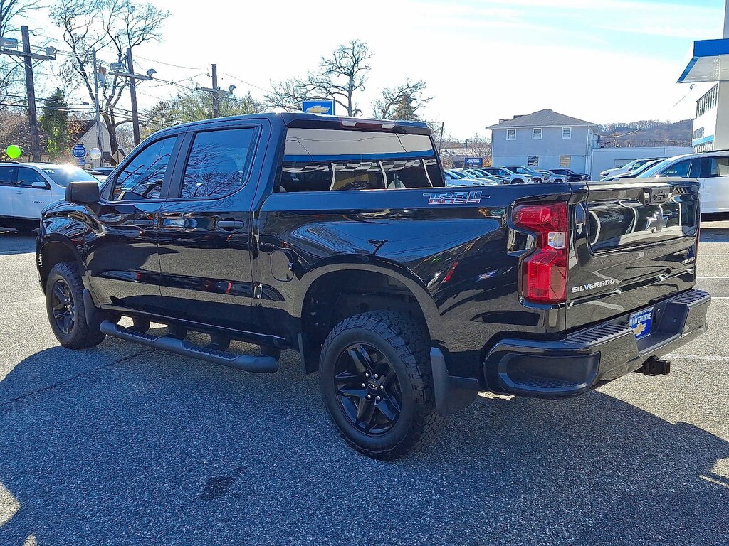Used 2022 Chevrolet Silverado 1500 Custom Trail Boss 4WD Crew Cab 147 4WD Crew Cab 147