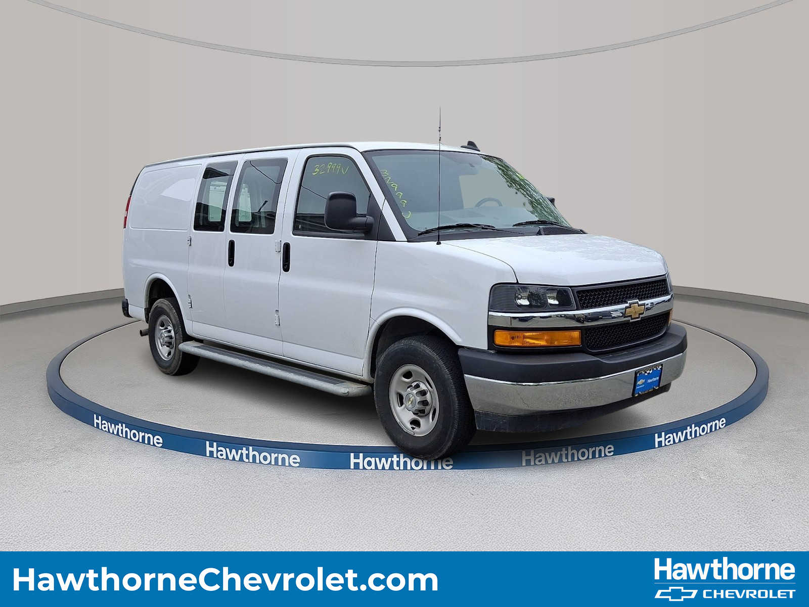 2024 Chevrolet Express 2500 Work Van HD's photo