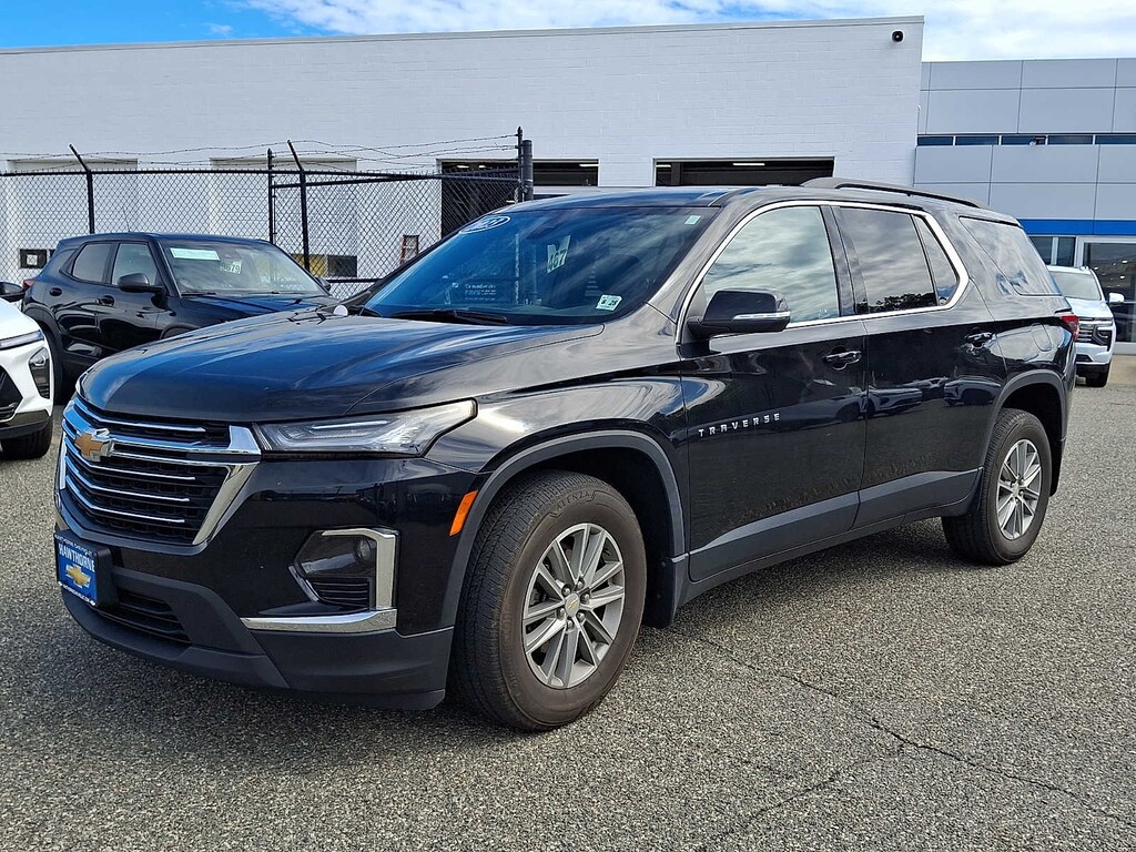 Used 2023 Chevrolet Traverse LT Cloth AWD