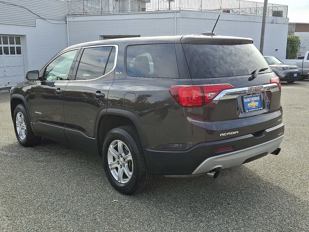Used 2018 GMC Acadia SLE AWD
