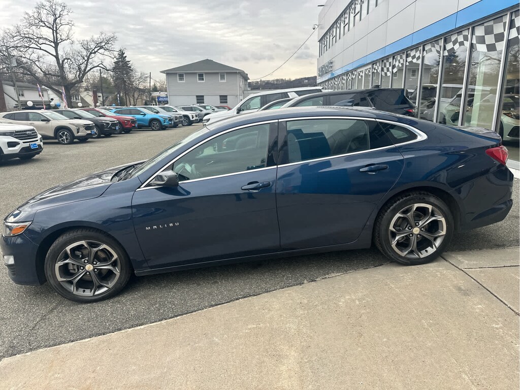 Used 2022 Chevrolet Malibu LT Sdn