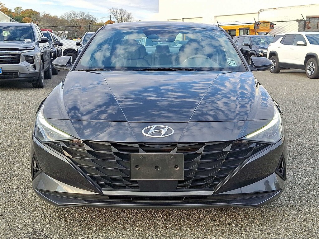 Used 2023 Hyundai Elantra SEL IVT