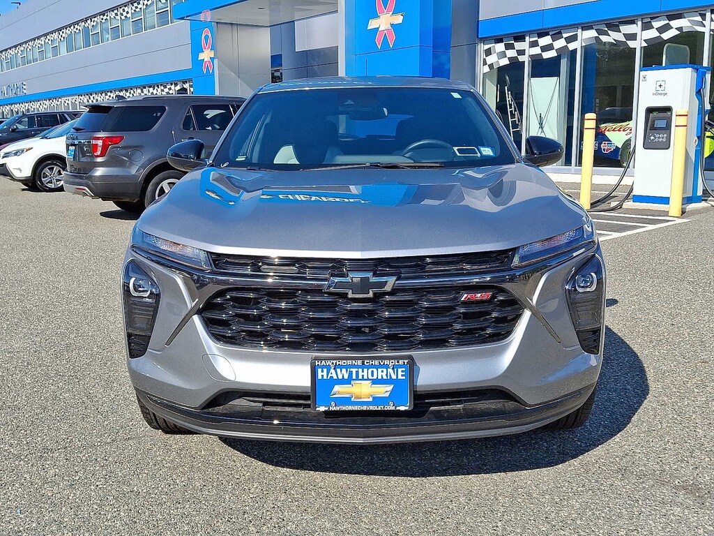 Used 2025 Chevrolet Trax 1RS FWD