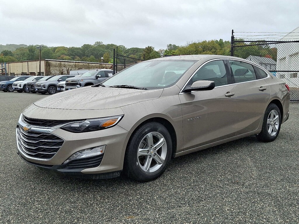 Used 2024 Chevrolet Malibu LT Sdn