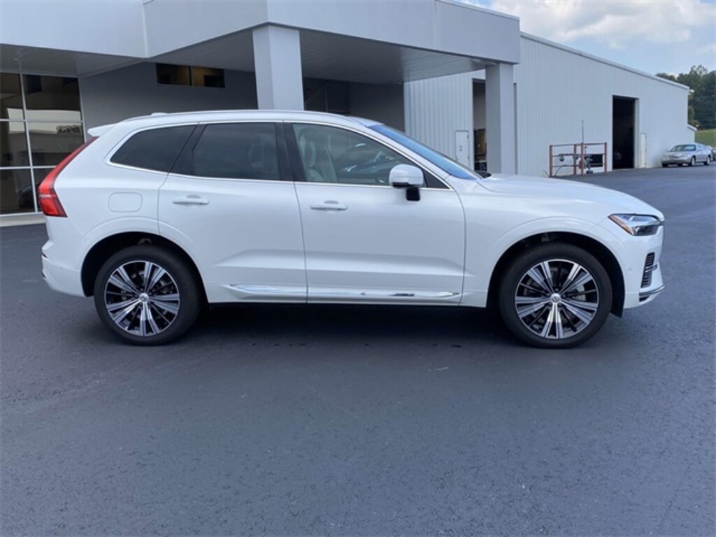 Used 2022 Volvo XC60 Recharge Plug-In Hybrid T8 Inscription SUV