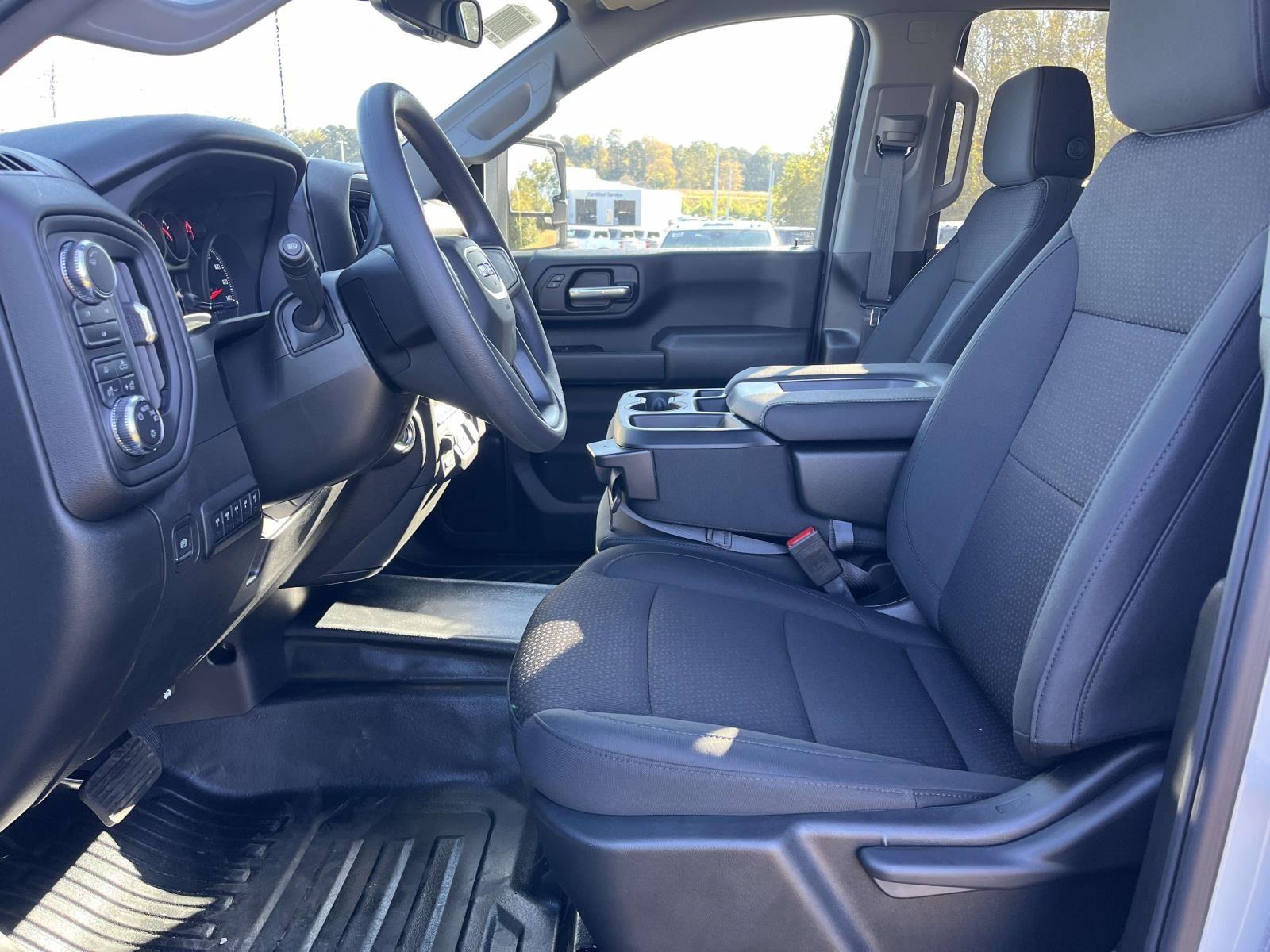 2026 GMC Sierra 3500 Chassis Cab Pro - Photo 8