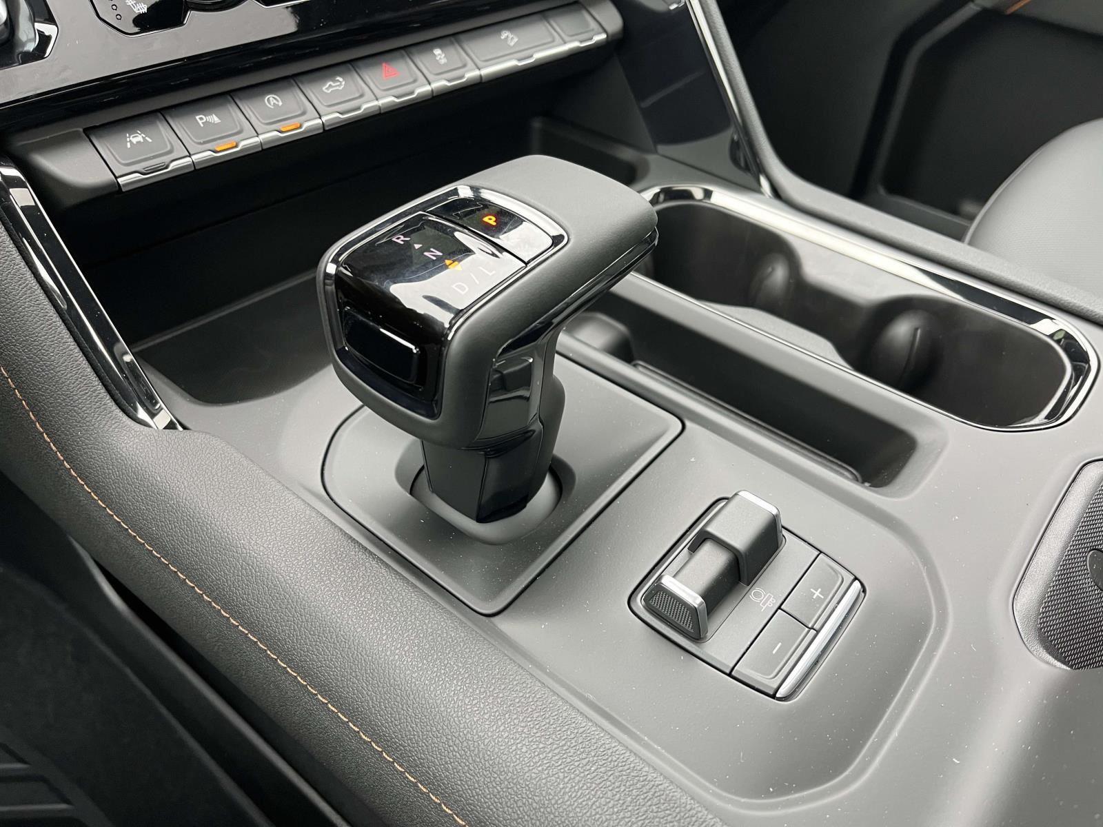 2026 GMC Sierra 1500 AT4 - Photo 11