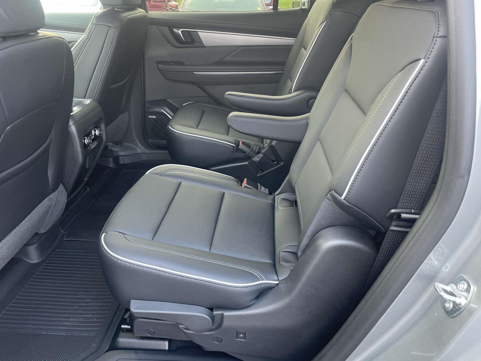 2026 Buick Enclave Preferred - Photo 8