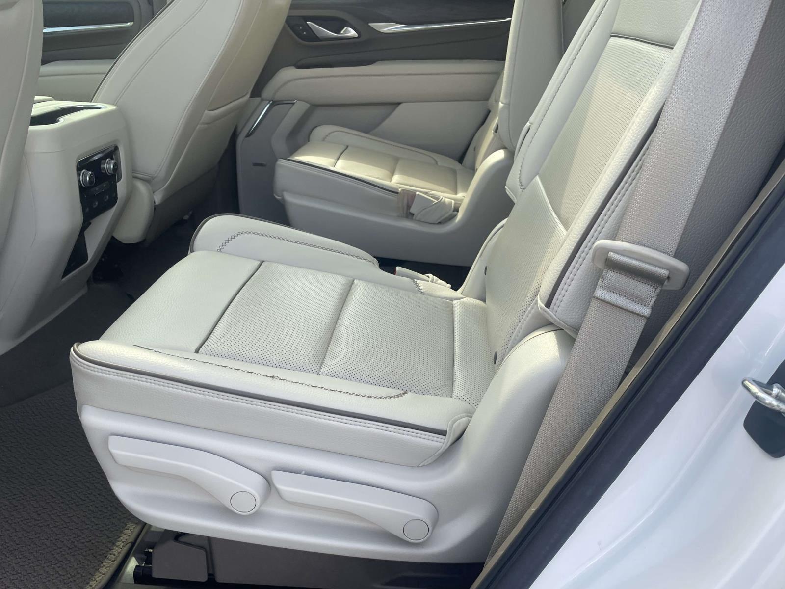 2021 GMC Yukon Denali - Photo 15