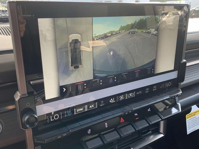 2024 GMC HUMMER EV 2X - Photo 10
