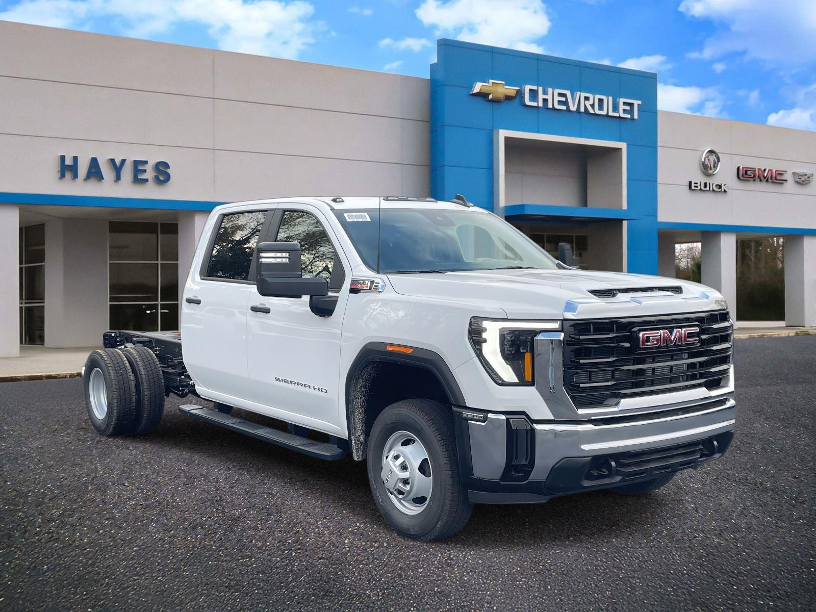 2026 GMC Sierra 3500 HD Chassis Cab Pro Truck
