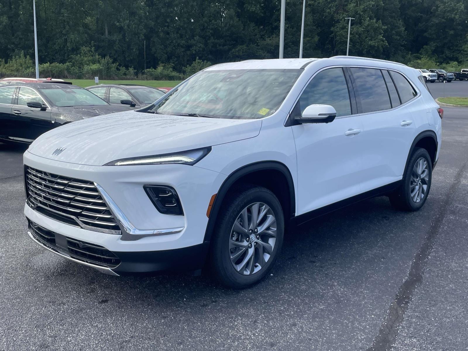 2026 Buick Enclave Preferred - Photo 10