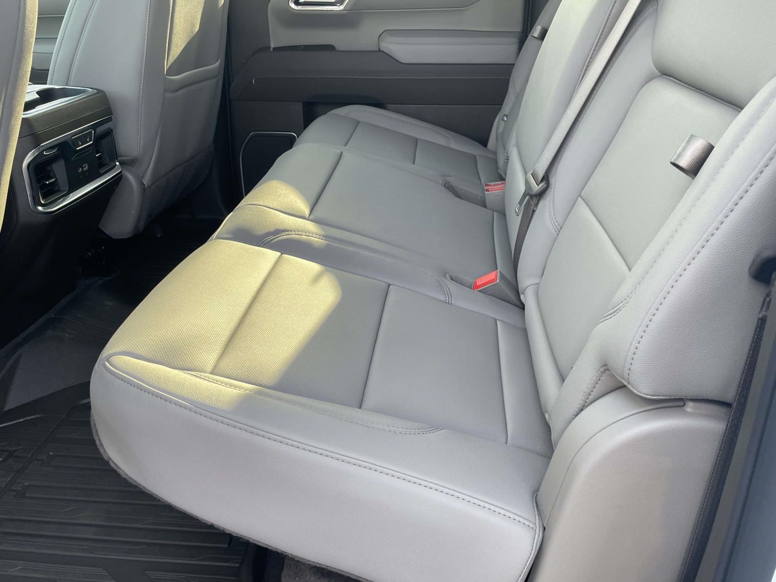 2026 GMC Sierra 1500 SLT - Photo 6