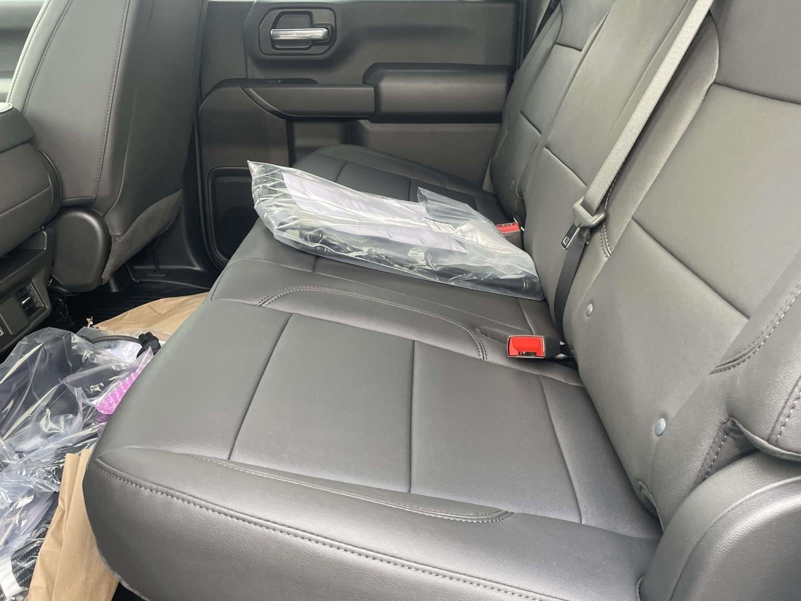 2026 GMC Sierra 3500HD Pro - Photo 9