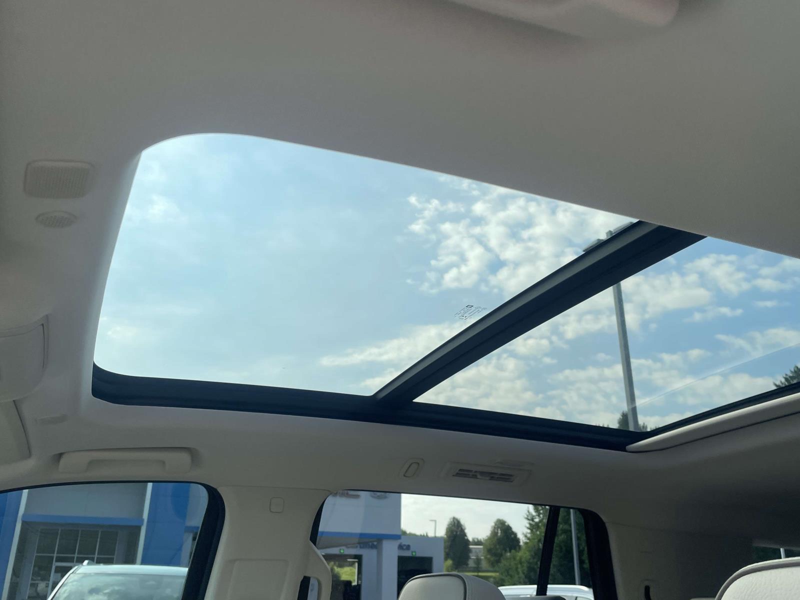 2021 GMC Yukon Denali - Photo 20