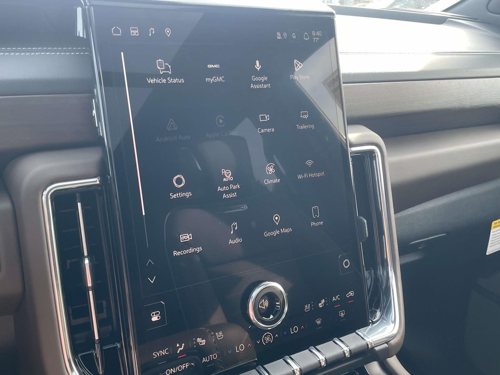 2026 GMC Yukon Denali Ultimate - Photo 10