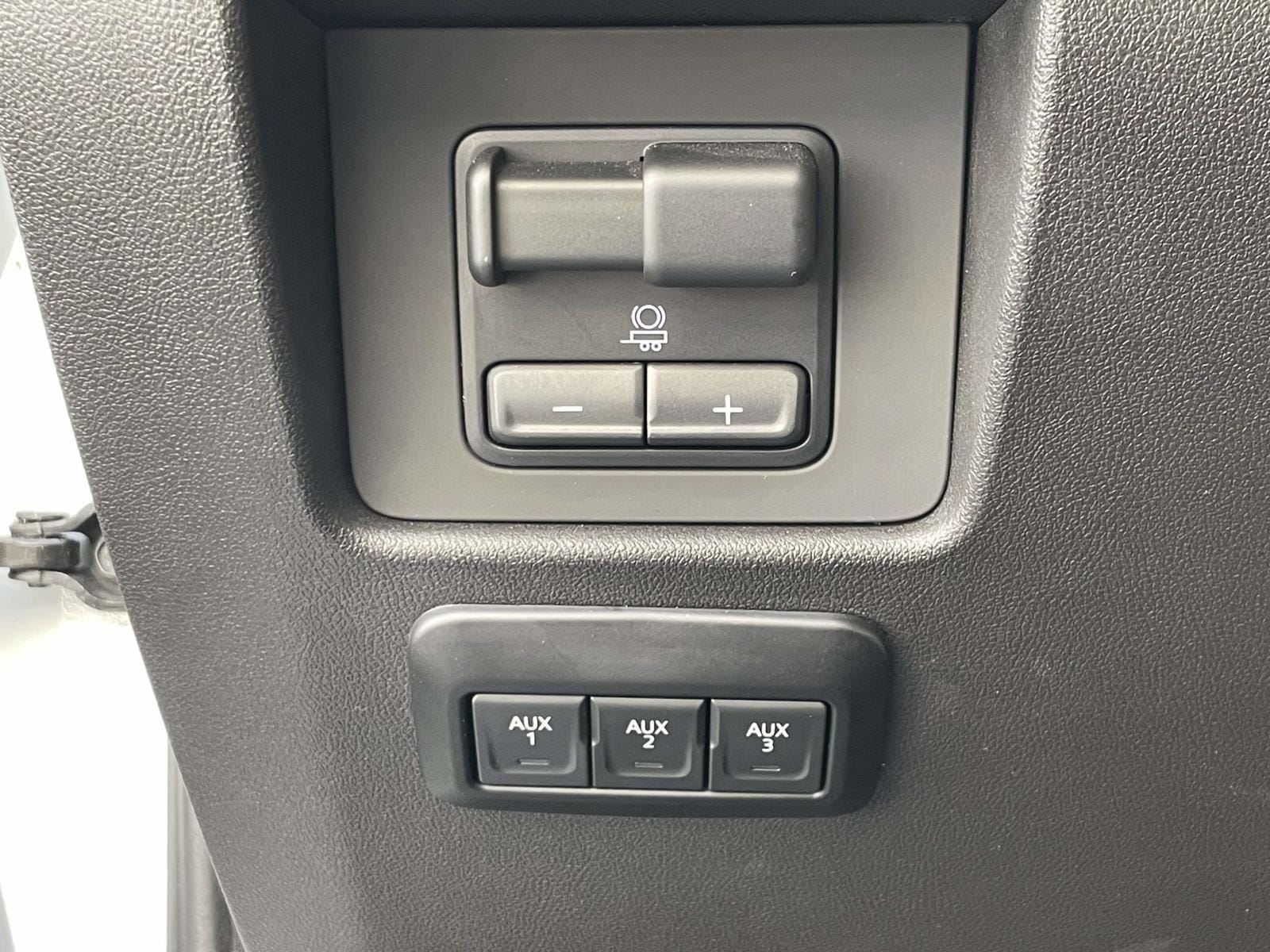 2023 GMC Canyon AT4X - Photo 30