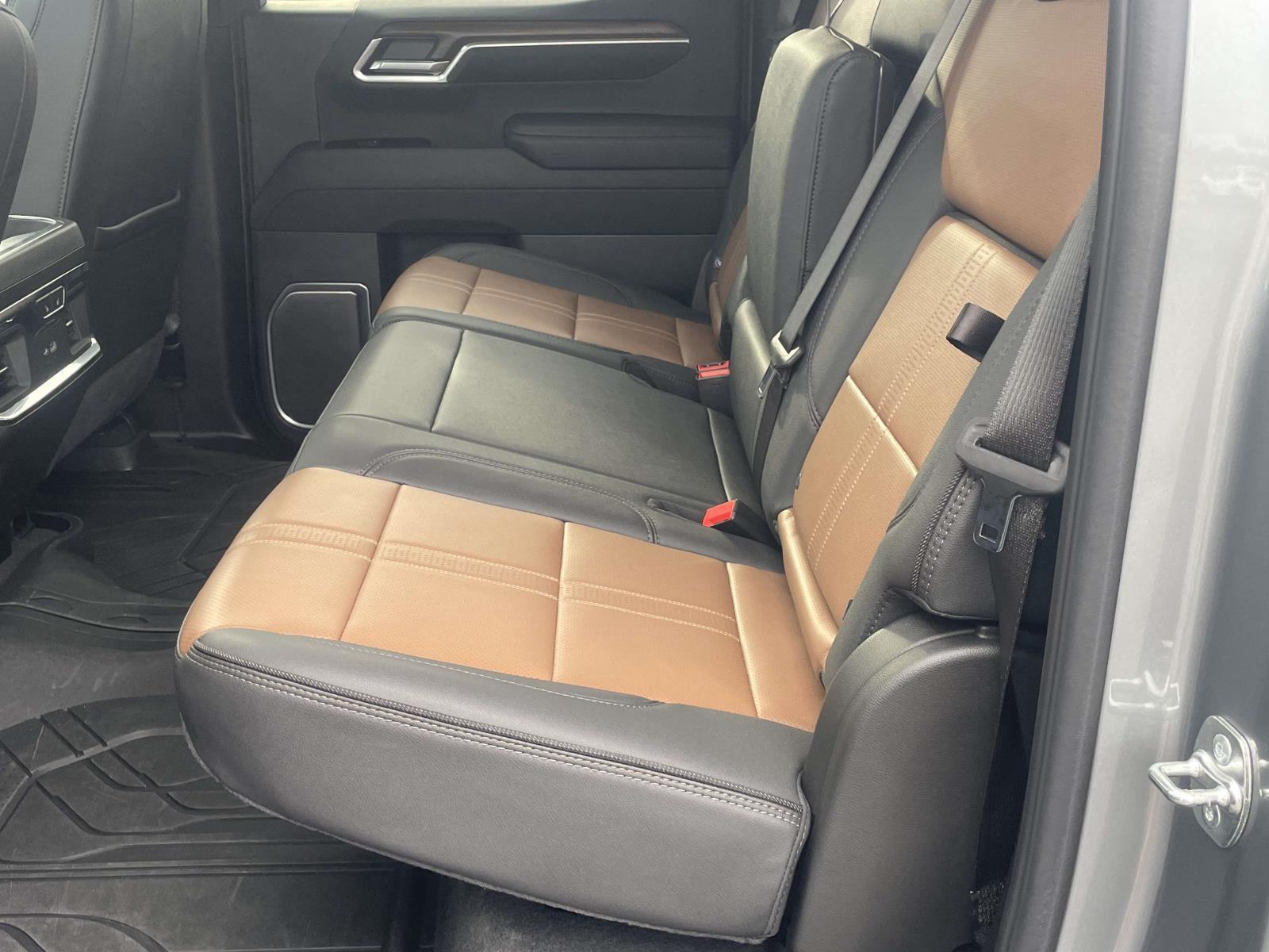 2026 Chevrolet Silverado 1500 High Country - Photo 13
