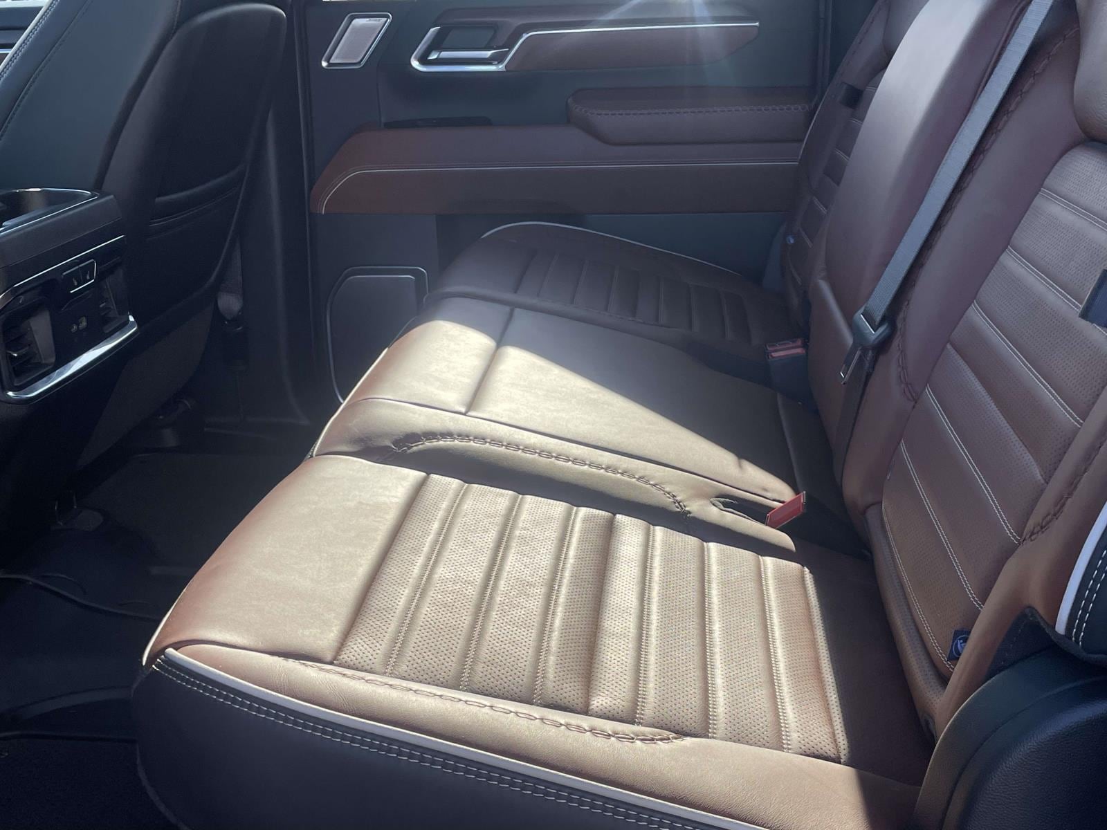 2025 GMC Sierra 2500HD Denali Ultimate - Photo 12