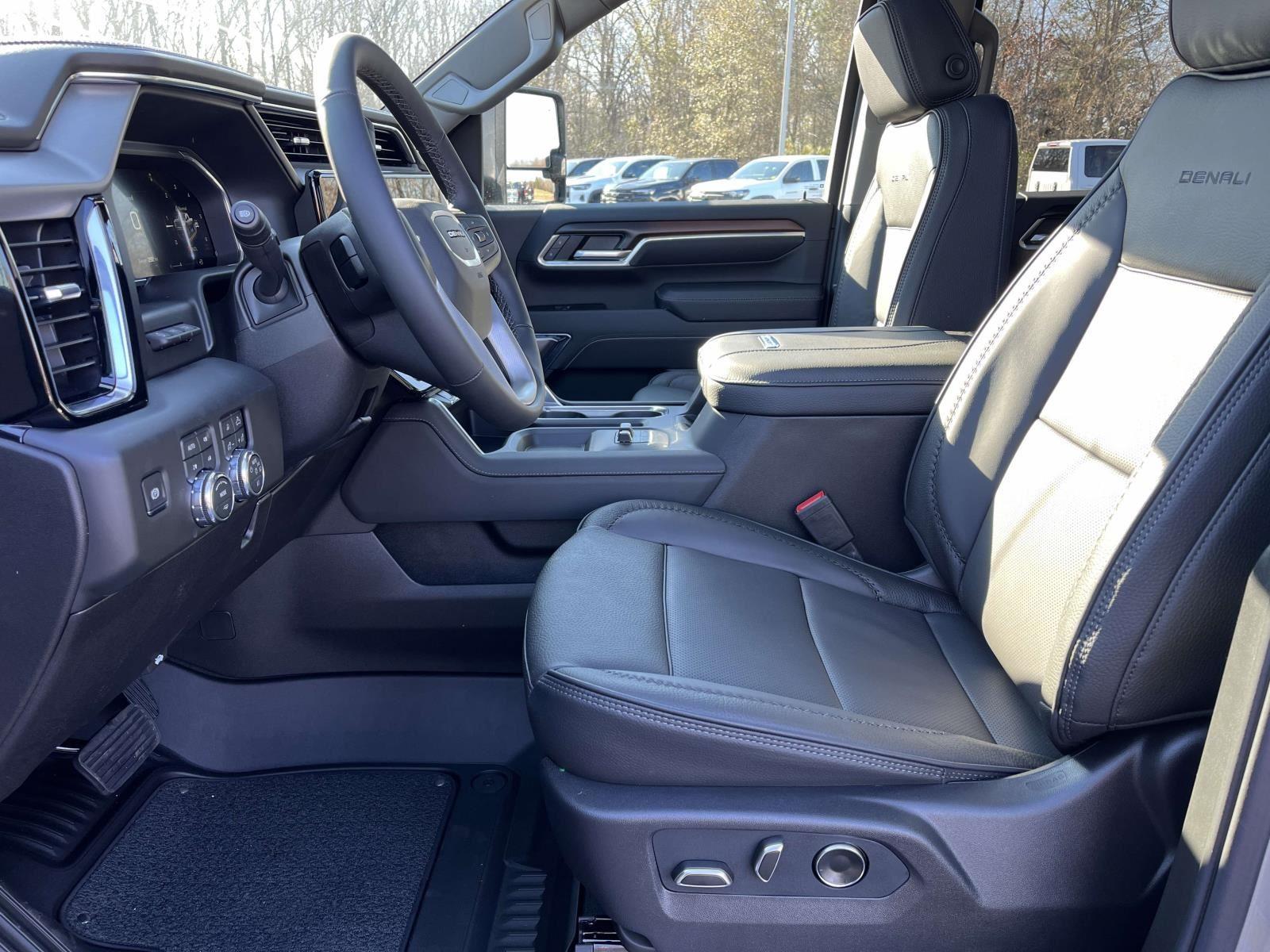 2026 GMC Sierra 2500HD Denali - Photo 7