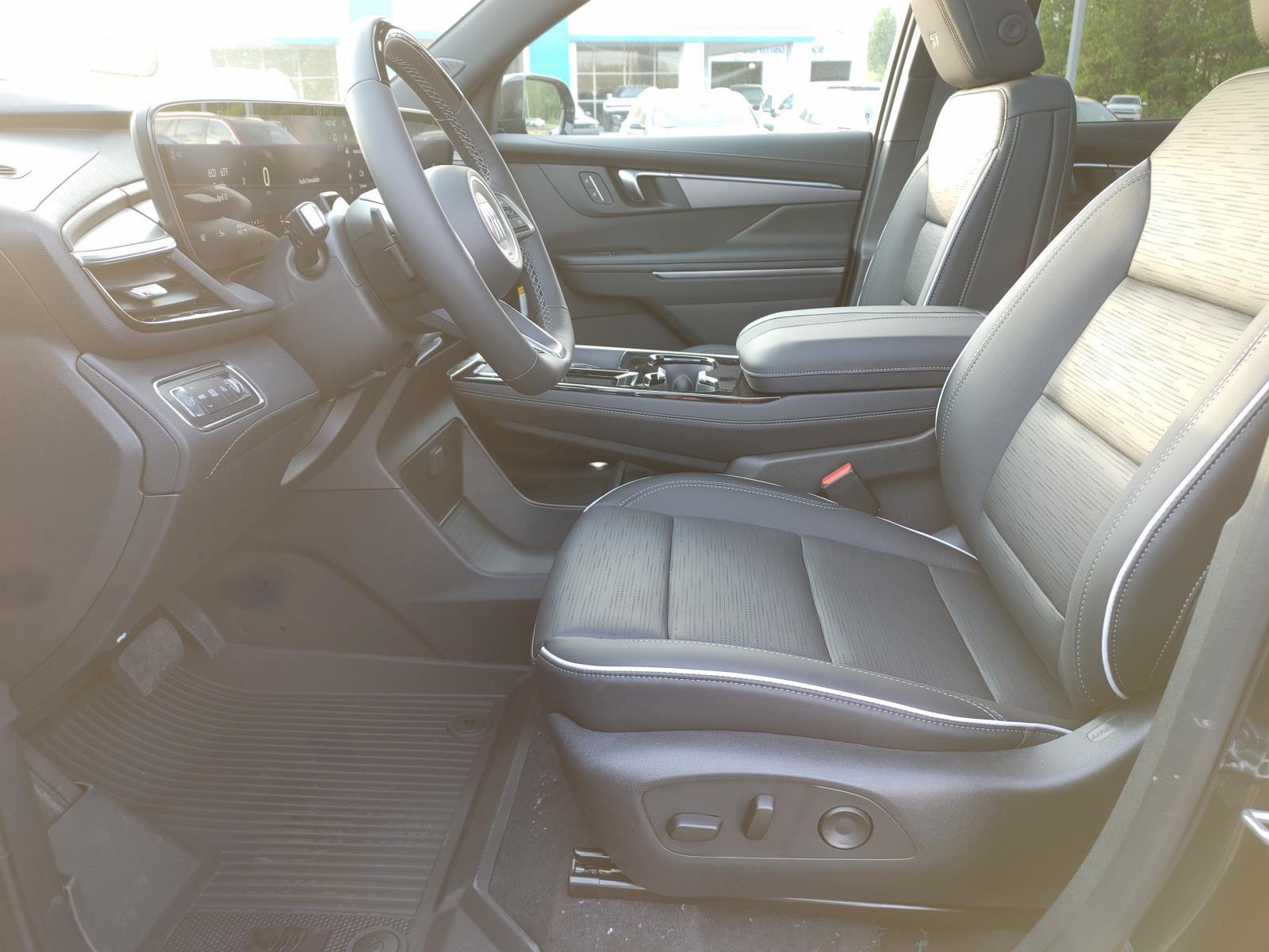 2025 Buick Enclave Sport Touring - Photo 8