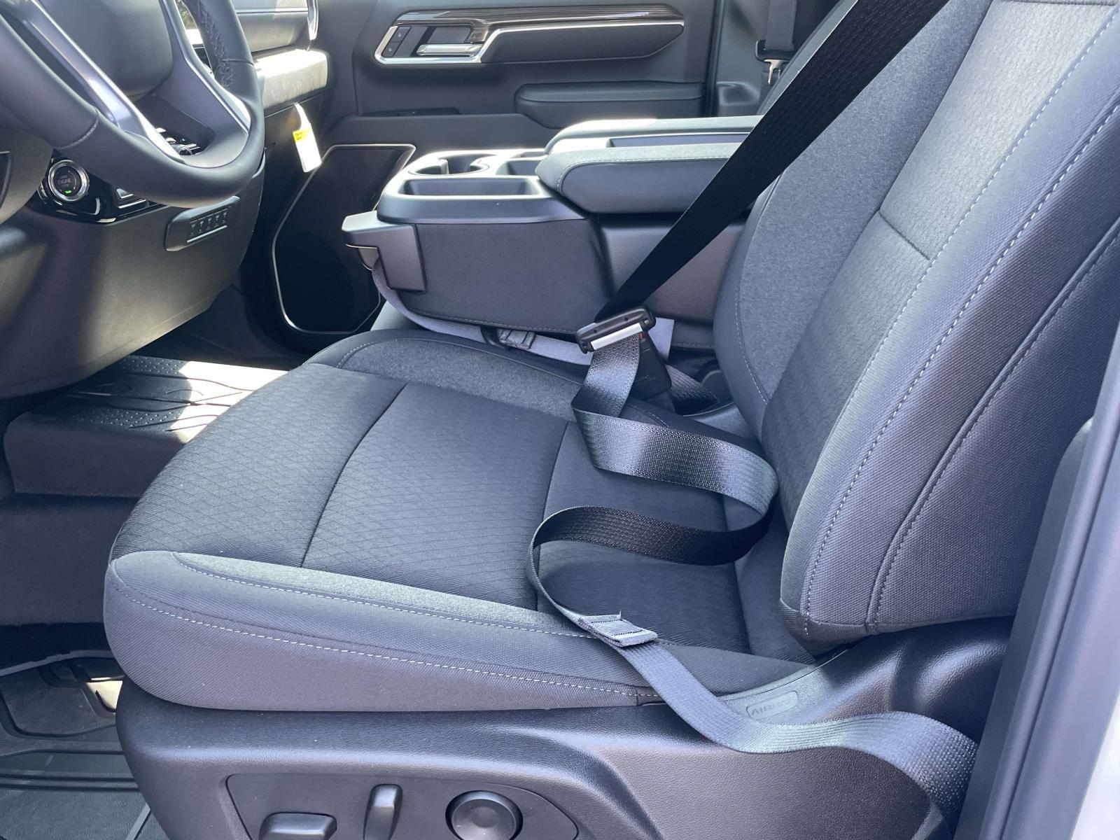 2026 Chevrolet Silverado 3500 HD LT - Photo 7