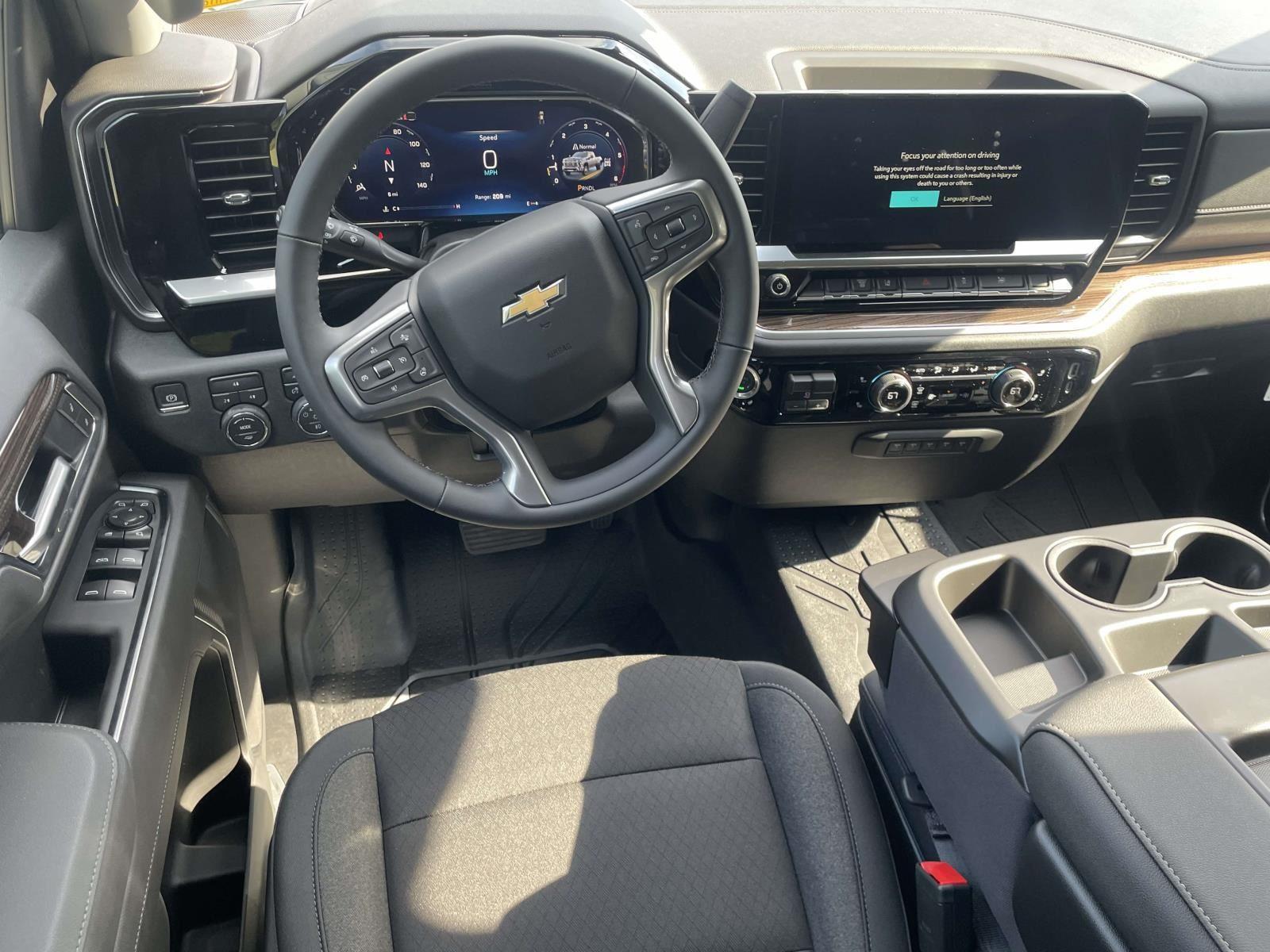 2026 Chevrolet Silverado 3500 HD LT - Photo 8