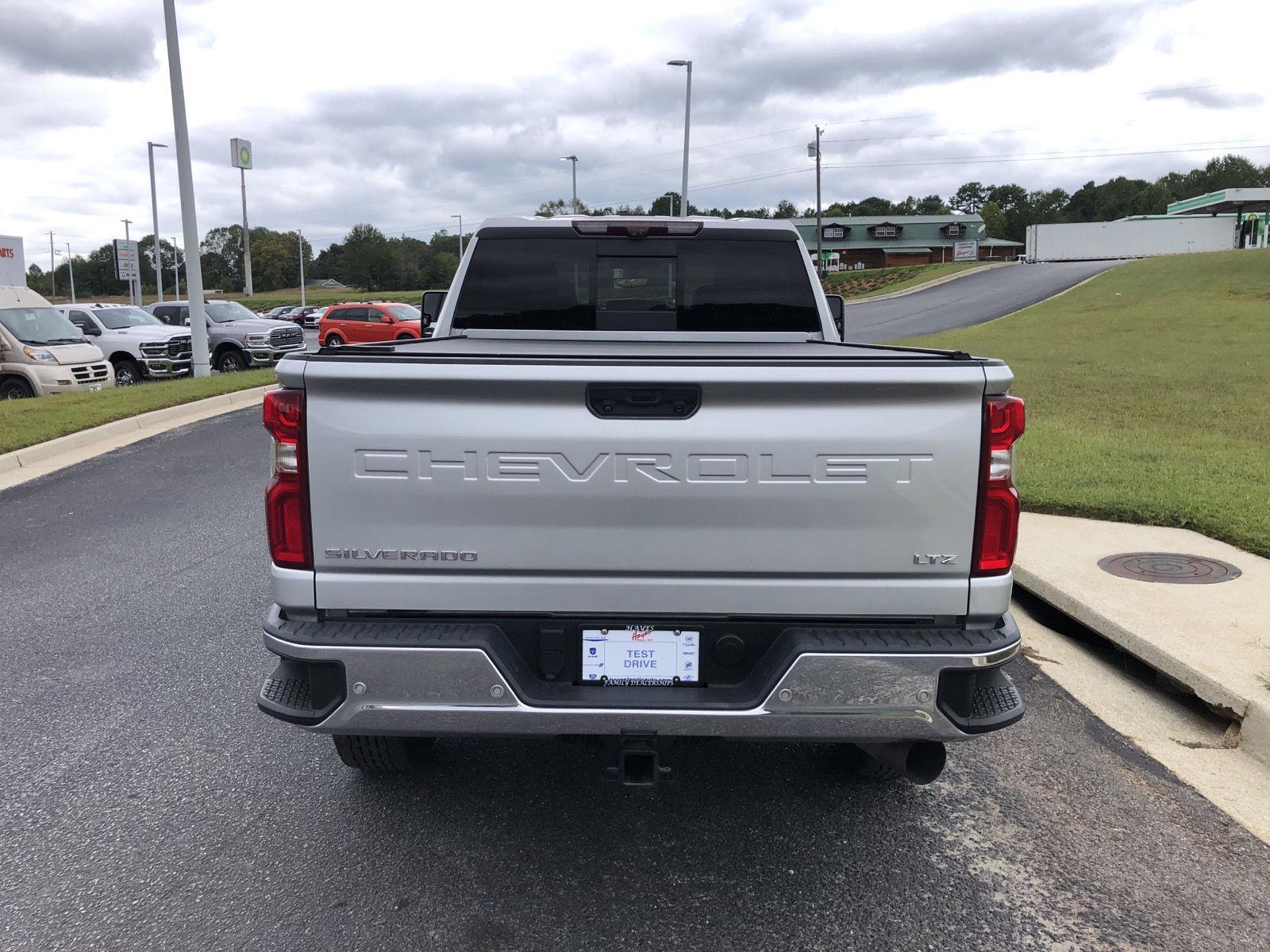 2020 Chevrolet Silverado 2500HD LTZ photo 4