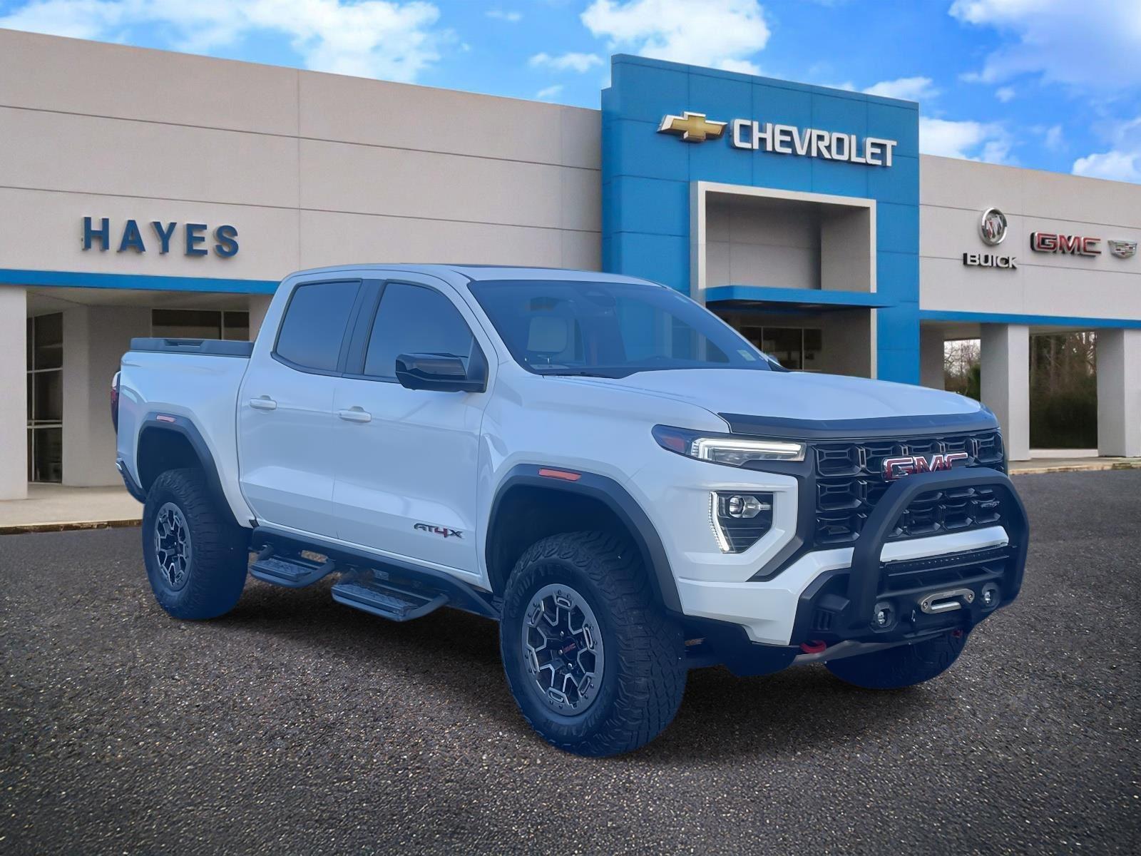 2023 GMC Canyon 4WD AT4X Crew Cab Short Box's photo