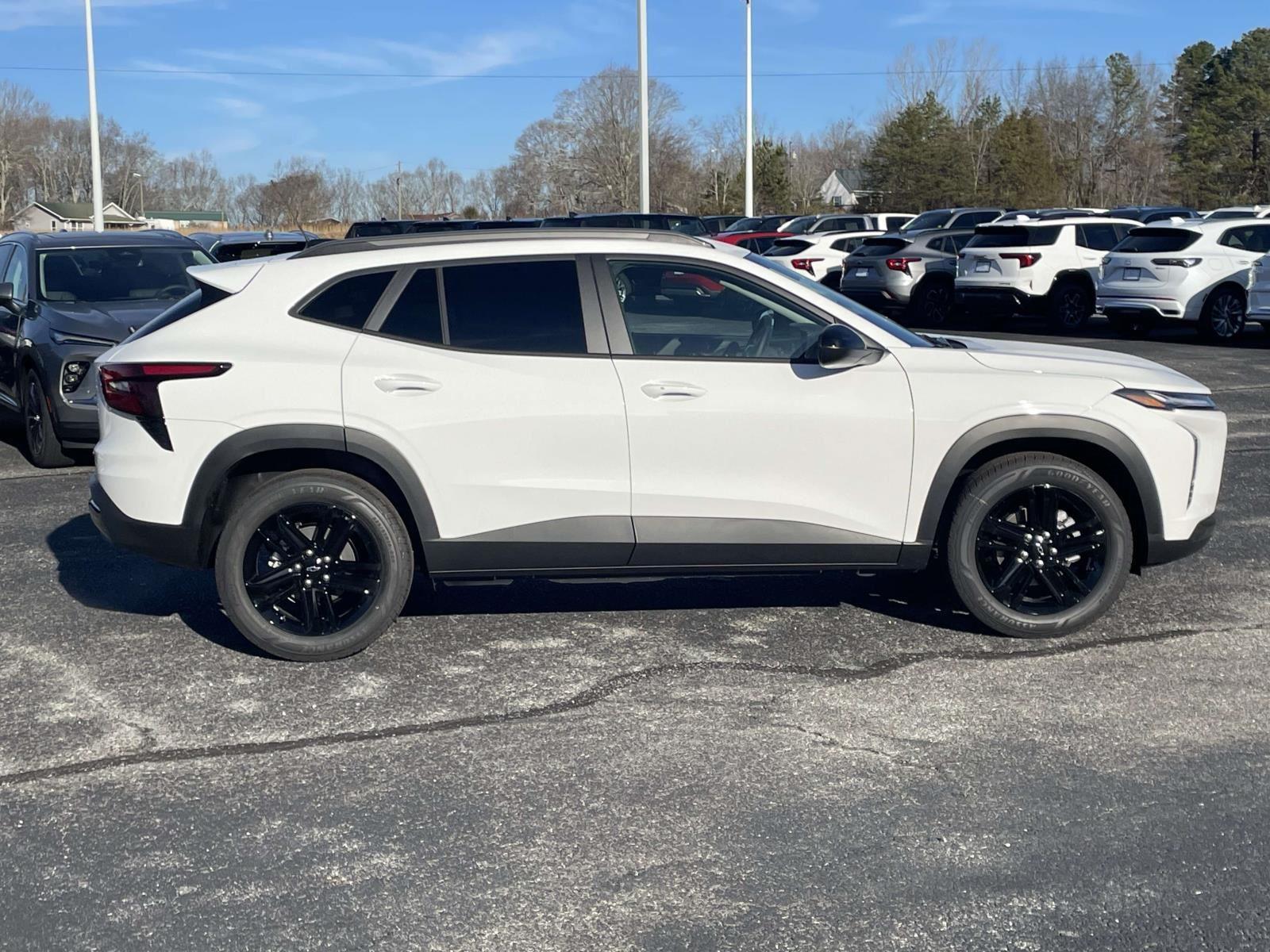 2026 Chevrolet Trax Activ - Photo 2