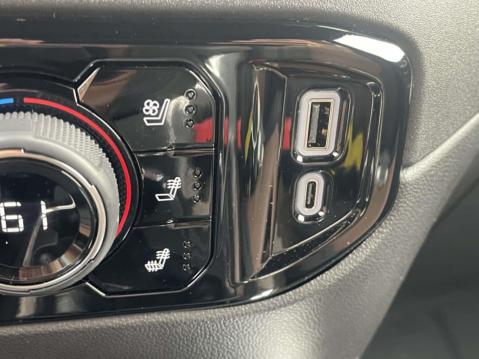 2026 Chevrolet Silverado 1500 High Country - Photo 23