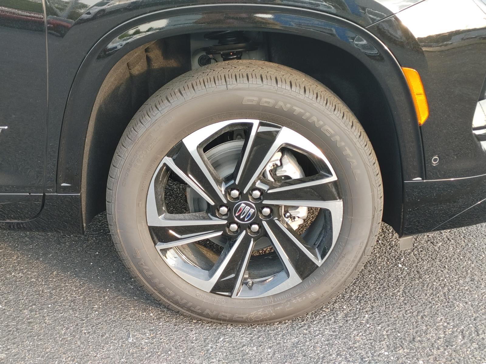 2025 Buick Enclave Sport Touring photo 3