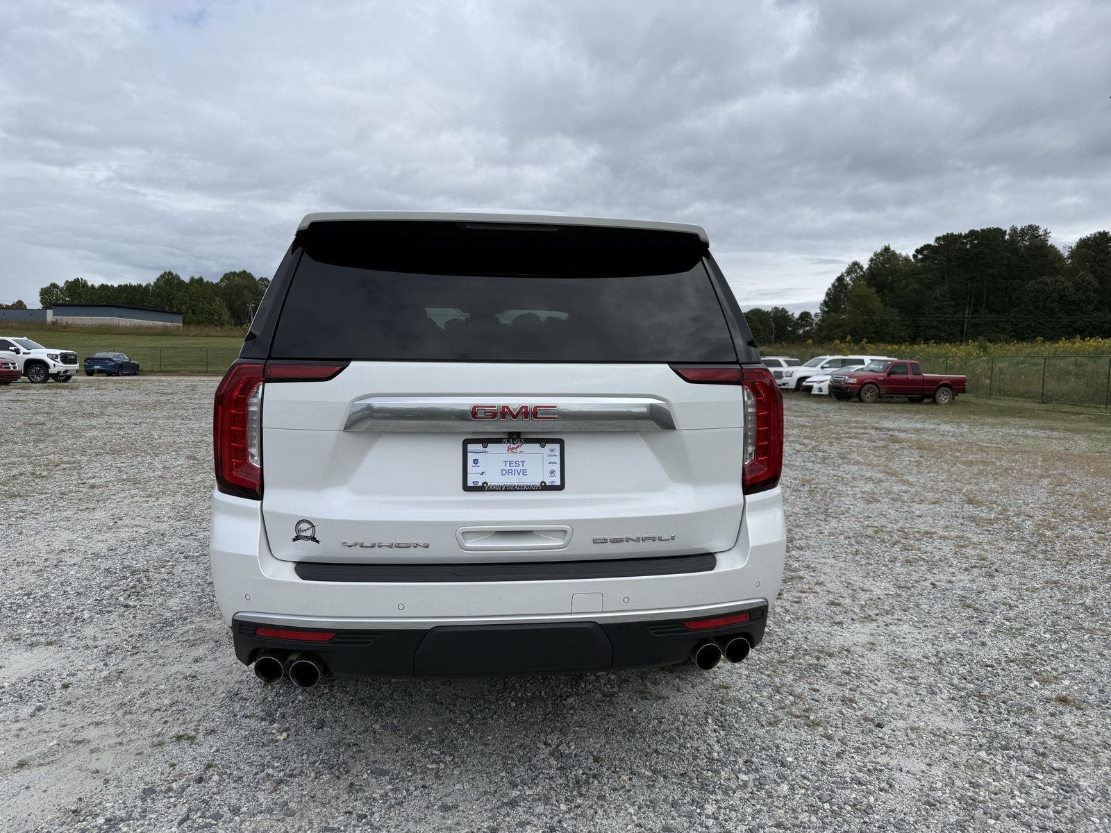 2023 Gmc Yukon XL Denali photo 3