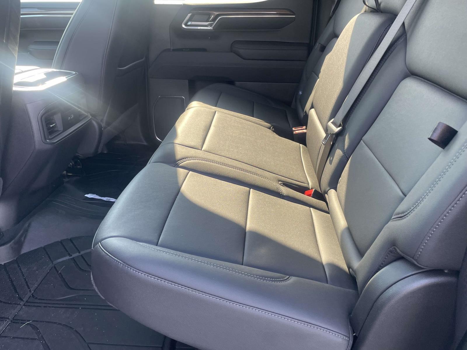 2026 Chevrolet Silverado 1500 RST - Photo 5