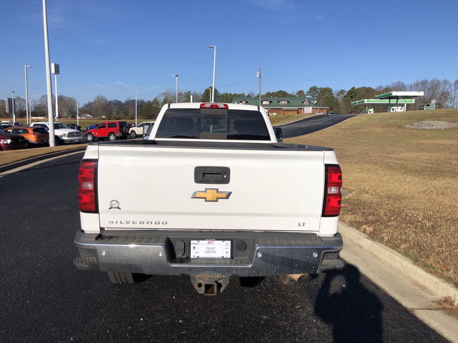 2016 Chevrolet Silverado 2500HD LT photo 4