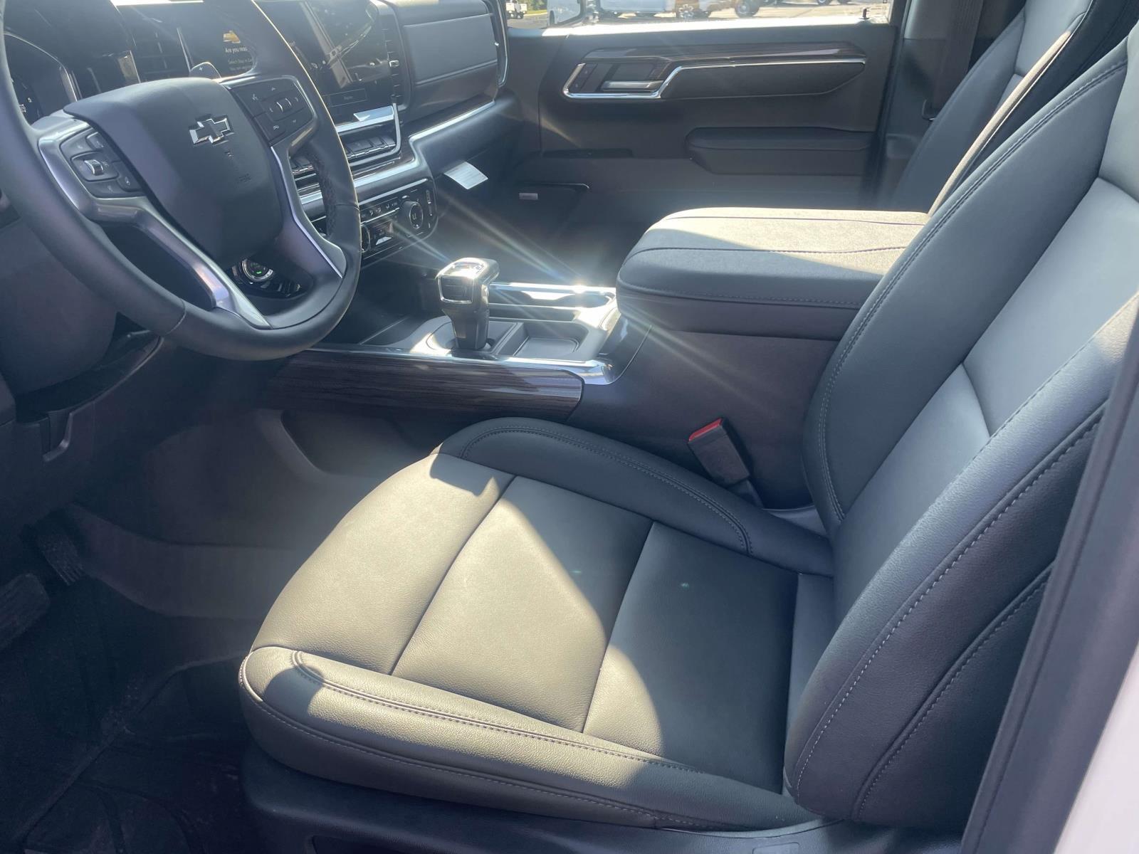 2026 Chevrolet Silverado 1500 RST - Photo 10