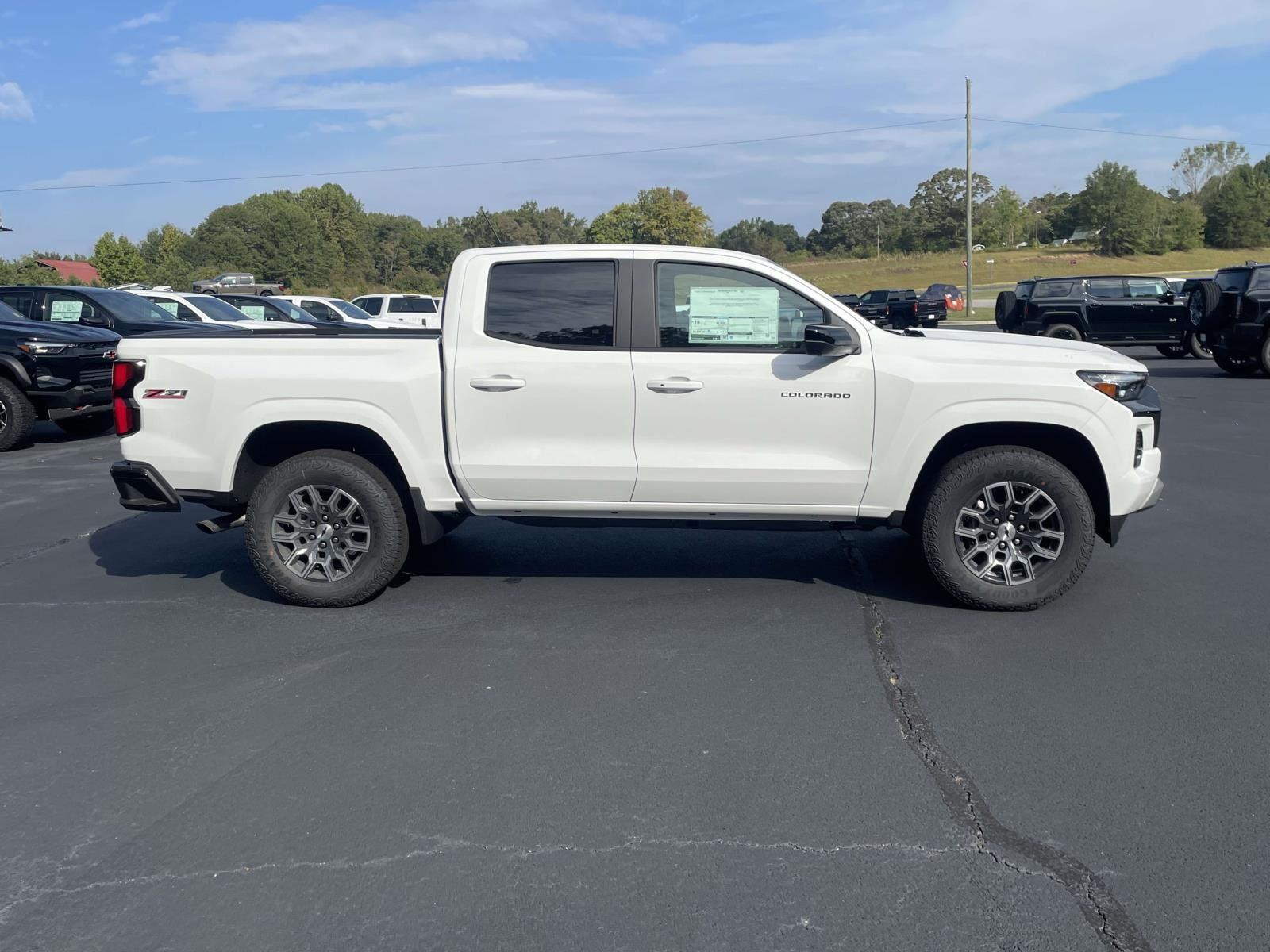 2026 Chevrolet Colorado Z71 - Photo 11