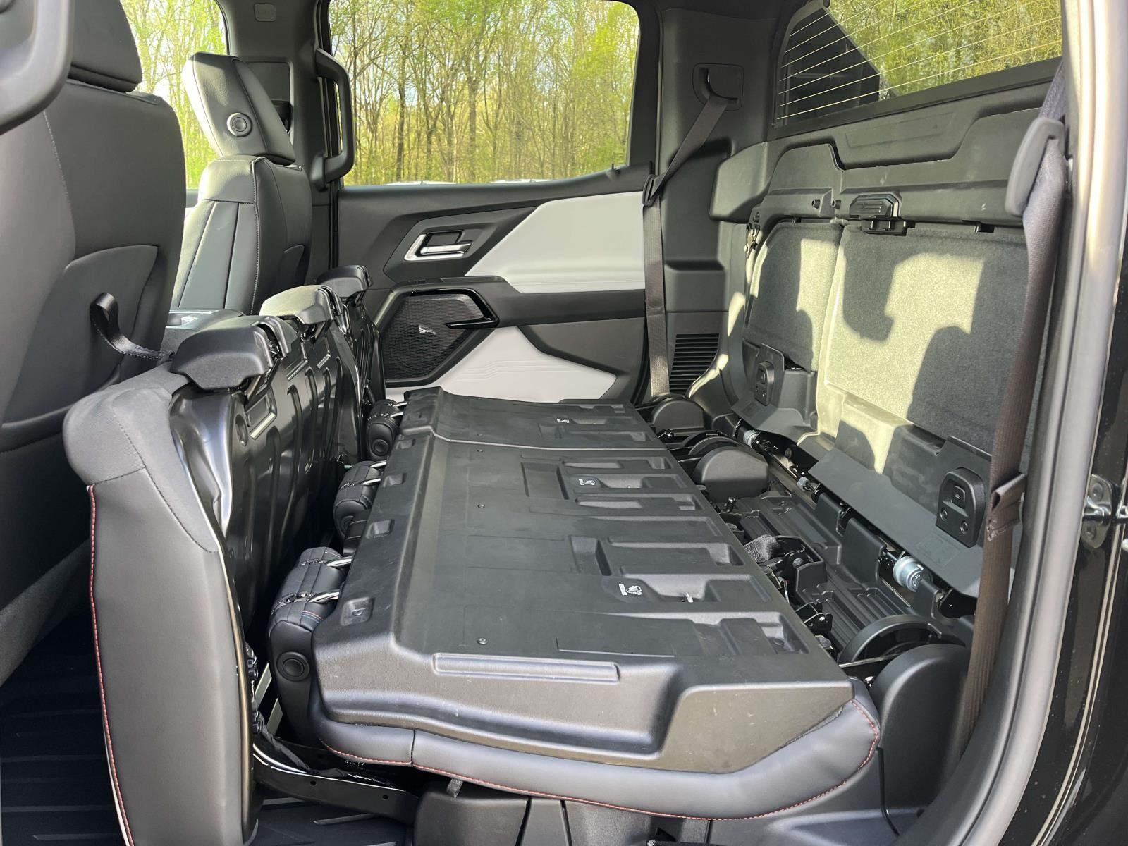 2025 Chevrolet Silverado EV RST - Photo 6