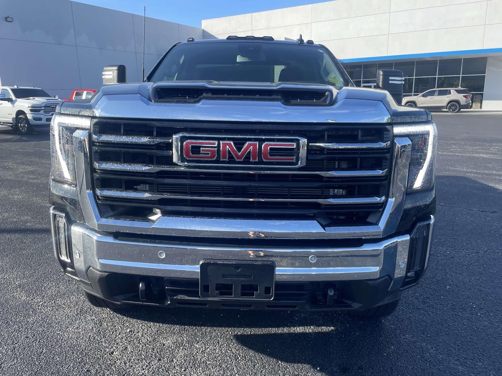 2025 GMC Sierra 2500HD SLE - Photo 16