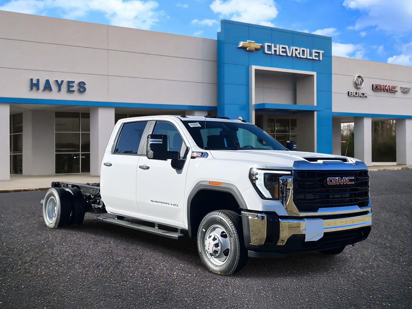 2026 GMC Sierra 3500 Chassis Cab Pro's photo