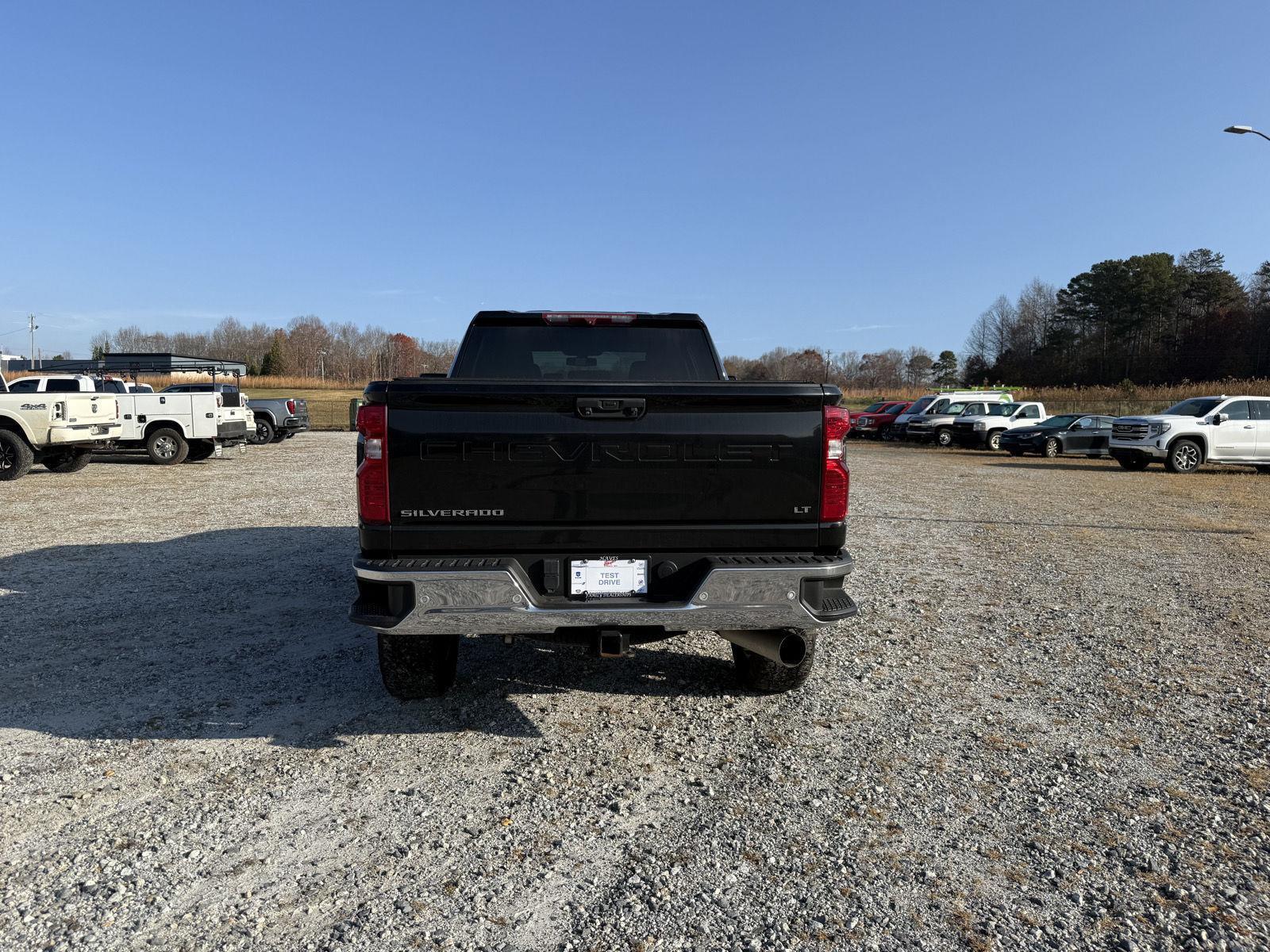 2023 Chevrolet Silverado 2500HD LT photo 4