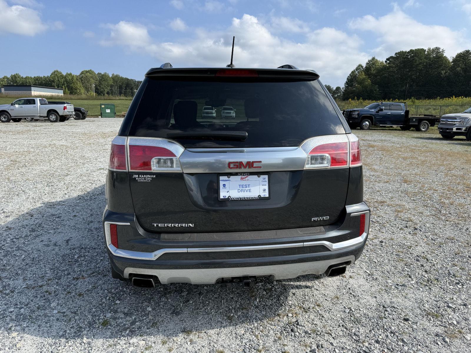2017 Gmc Terrain Denali photo 2