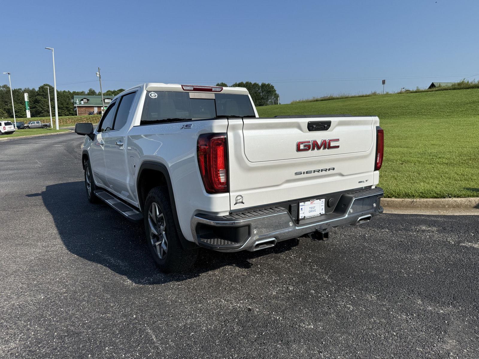 2022 Gmc Sierra 1500 SLT photo 3