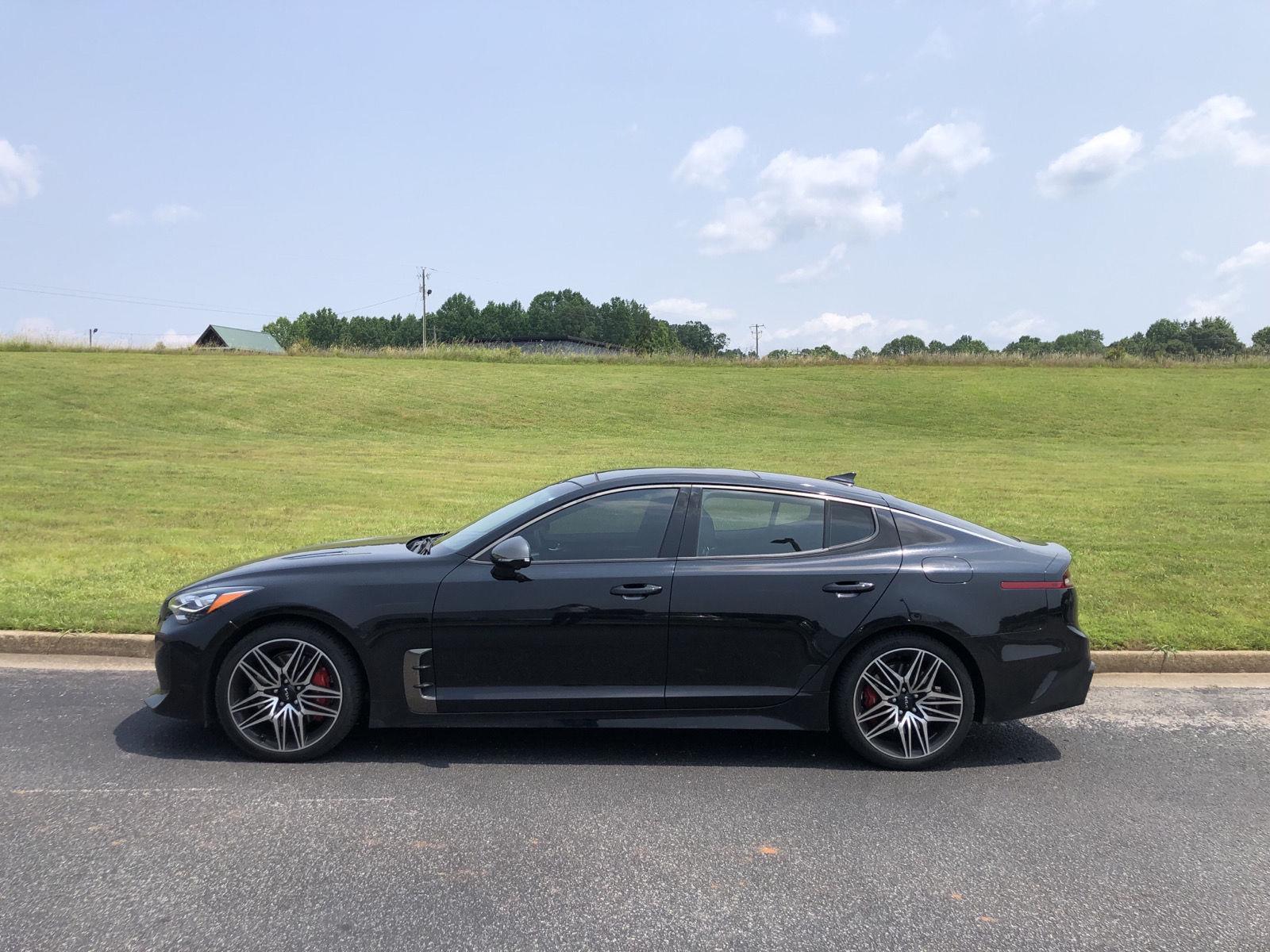 Used 2022 Kia Stinger GT2 with VIN KNAE55LC8N6099761 for sale in Alto, GA
